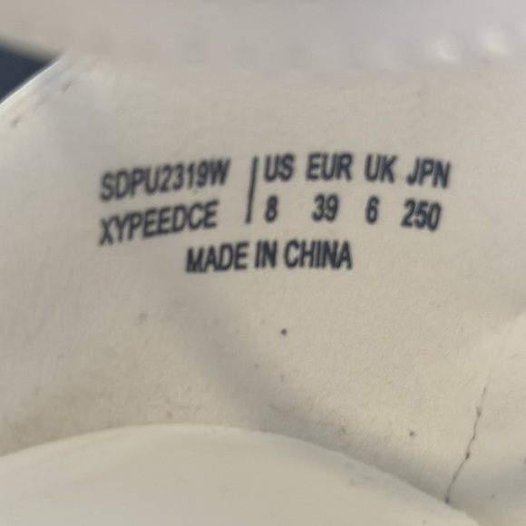 Beautiful White Platform - DreamPairs - Picture 2 of 6